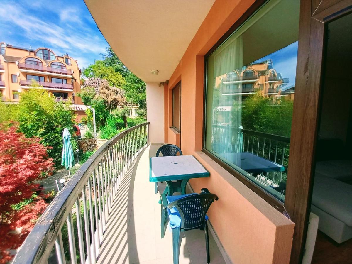 Beach Apartment Rose Goldstrand Exterior foto